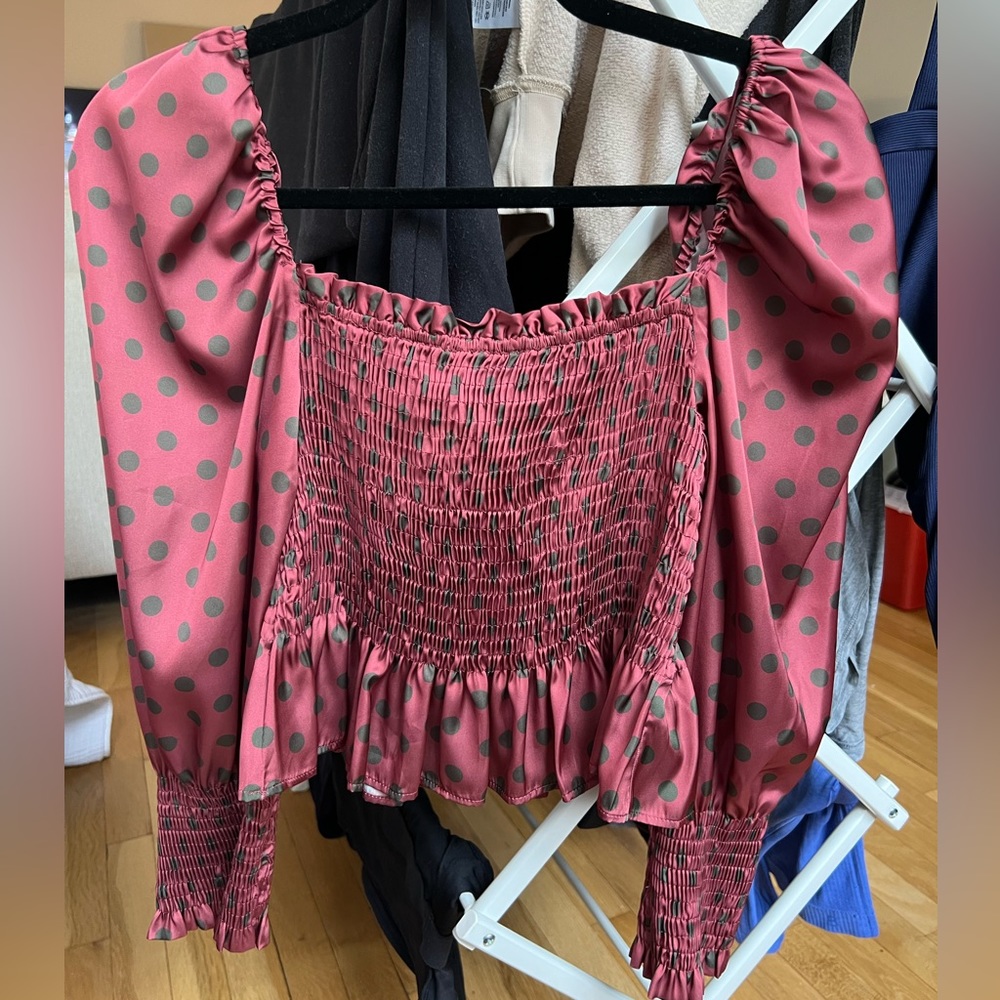 NWT: Zara silk-like Polka dot red puff sleeve smocked blouse. Size M